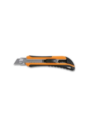 taglierino cutter beta 1771bm - 18mm - fornito con 6 lame Offerta