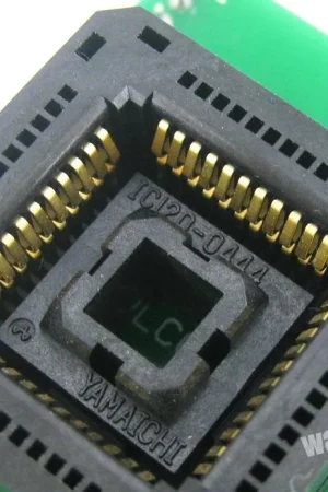 Waveshare Adattatore Programmer da PLCC44 a DIP44 Offerta