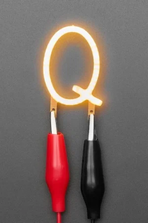 Adafruit Lettera "Q" LED a Filamento Alfabetico - Luce Calda Prezzo Basso