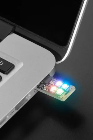 Adafruit Neo Trinkey - Chiavetta USB SAMD21 con 4 NeoPixel Ultimissimo Modello