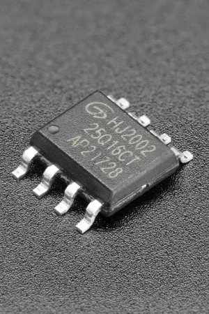 Adafruit GD25Q16 - Flash SPI da 2 MB in package SOIC a 8 pin Subito Disponibile
