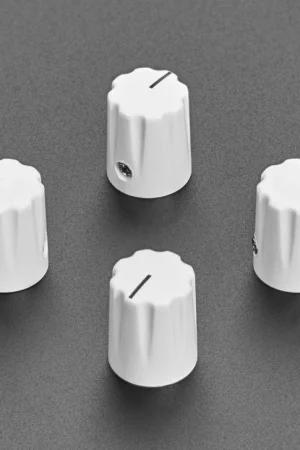 Adafruit Manopola micro potenziometro bianca - confezione da 4 Offerta Lampo